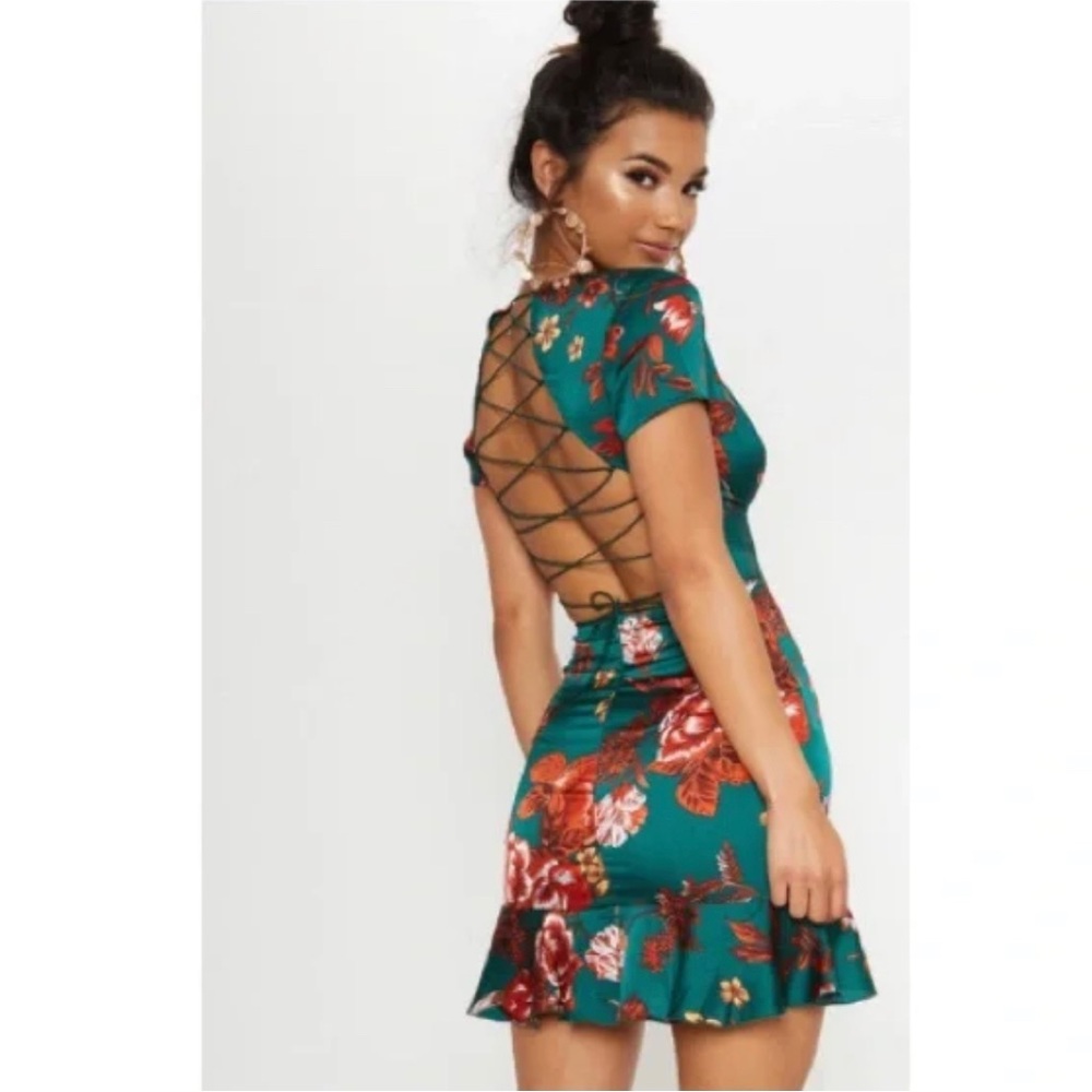 PrettyLittleThing Emerald Green Criss-Cross Dress